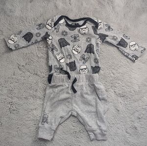 Amazon Essentials Baby Star Wars Outfit – Size 3M